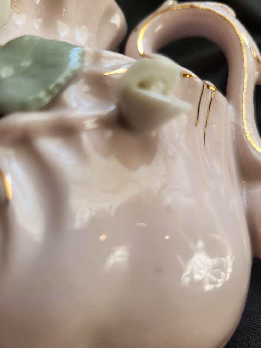L and M Bondware 4.5 X 6.5 In. Vintage-Style Pink Ceramic Floral Decorative Vase - Picture 12 of 13